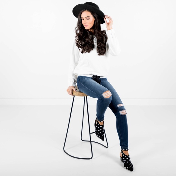 Sweater - Picture 4 of 5